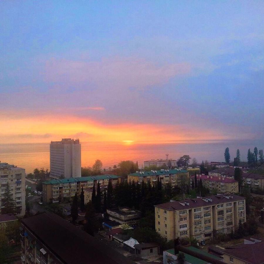 Гагринское Гнездышко Gagra Exterior foto